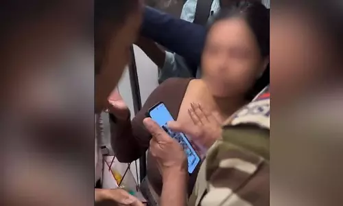 दिल्ली मेट्रो में महिला की आपत्तिजनक फोटो लेने का आरोप, CISF का ASI सस्पेंड