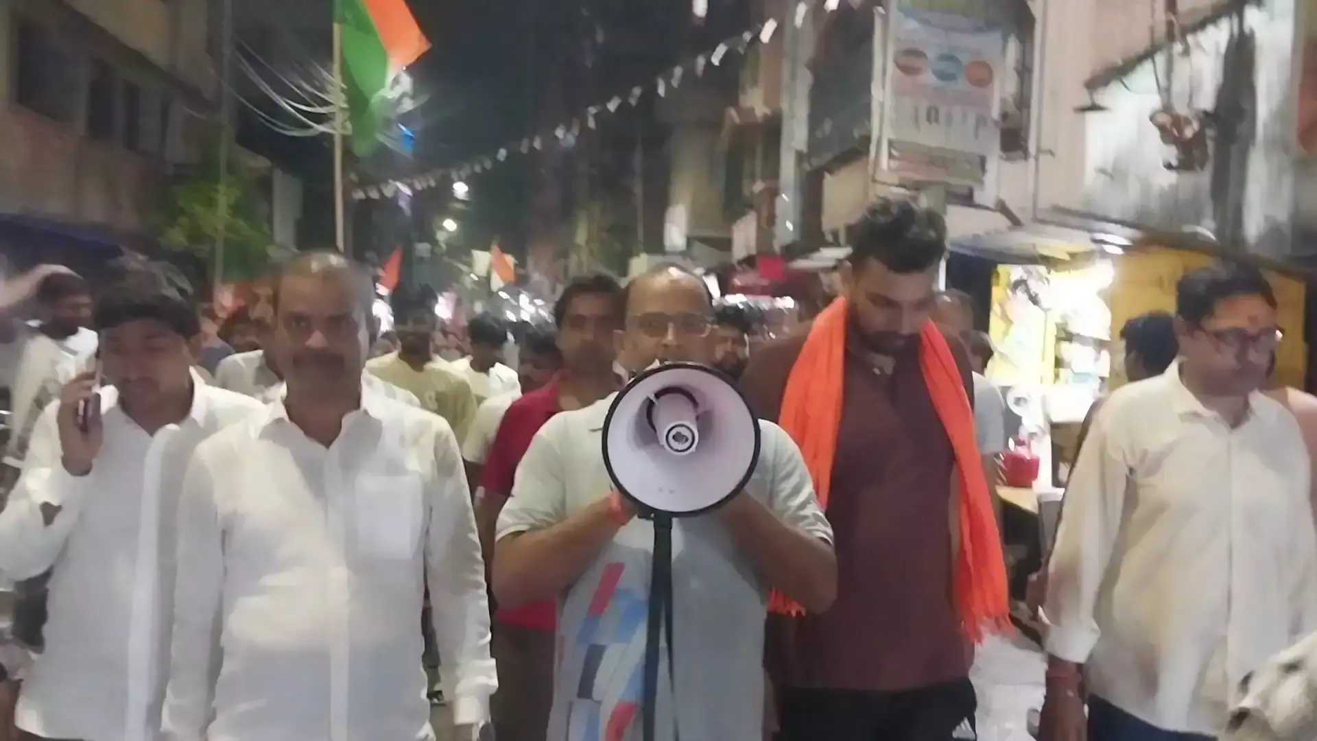 Hooghly: राष्ट्रगान के सम्मान को लेकर भाजयुमो का प्रदर्शन, कांग्रेस के खिलाफ जताया विरोध