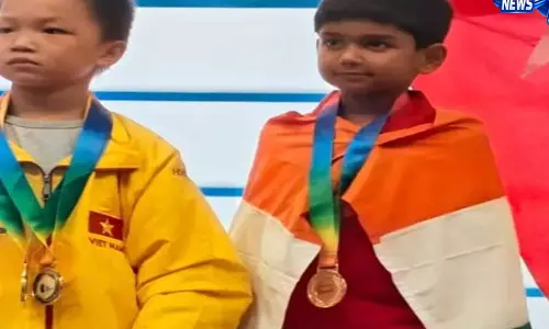 भागलपुर के 6 साल के रियान ने सिंगापुर में जीते 5 पदक रचा इतिहास भागलपुर के 6 साल के रियान ने सिंगापुर में जीते 5 पदक रचा इतिहास