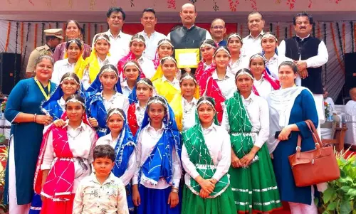 मंत्री गोमा ने खेल-स्वास्थ्य विकास पर दिया जोर
