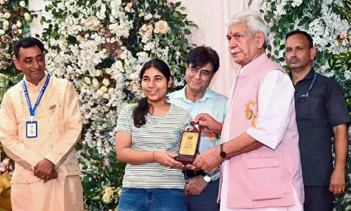 जम्मू-कश्मीर में शांति बनाए रखने का संकल्प जम्मू-कश्मीर में शांति बनाए रखने का संकल्प