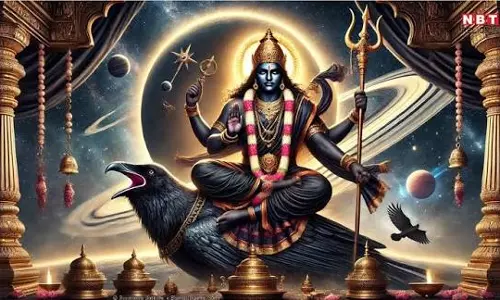 घर के मंदिर में क्यों नहीं रखते शनि देव की मूर्ति जानें धार्मिक कारण