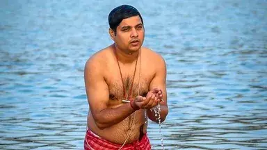 सावन में नहाने के पानी में मिलाएं ये 4 चीजें दूर होगी दरिद्रता की मान्यता