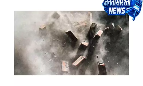 बालेश्वर में दीवार गिरने से महिला-पोते की मौत बालेश्वर में दीवार गिरने से महिला-पोते की मौत