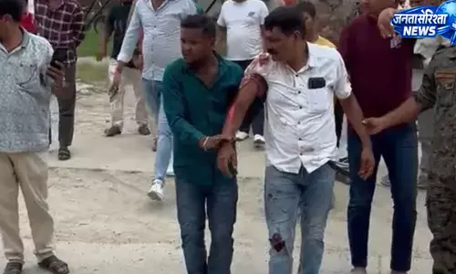 कांटी नेता चौक पर सड़क हादसा, अज्ञात वाहन की चपेट में आने से छात्रा की मौत; एक घायल