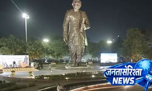 दीनदयाल उपाध्याय की प्रतिमा के पास अव्यवस्था
