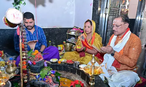 CM साय ने सावन सोमवार और नागपंचमी पर श्री फलेश्वरनाथ महादेव की पूजा-अर्चना की