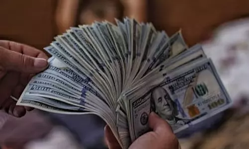 RBI ने FCNR-B स्वैप सुविधा समय से पहले की बंद, 56.8 अरब डॉलर जुटे