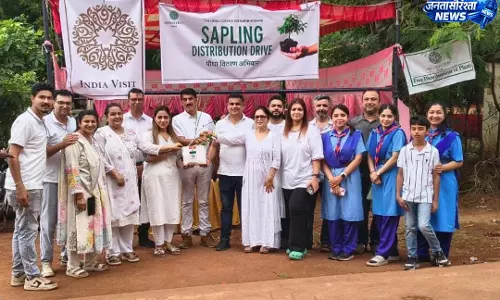 स्वतंत्रता दिवस पर इस्माइली CIVIC ने 500 पौधों के साथ दिया हरियाली का संदेश