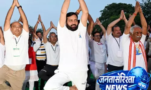 हरियाणा में फैक्ट्रियों के लिए योग ब्रेक की पहल हरियाणा में फैक्ट्रियों के लिए योग ब्रेक की पहल