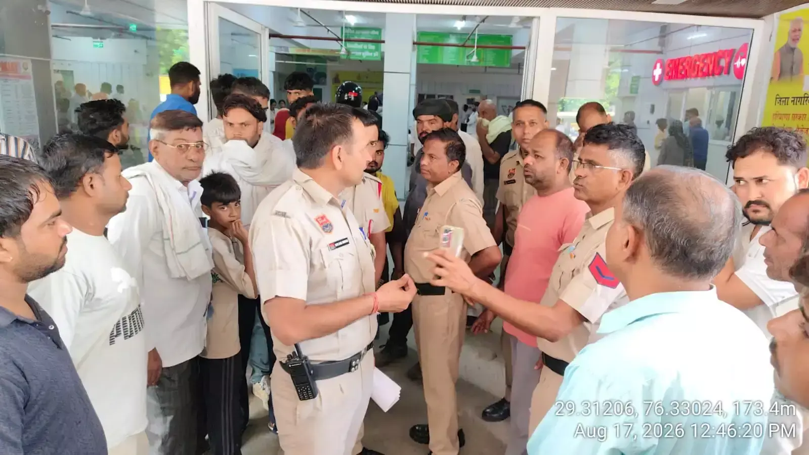 Jind: पेट दर्द से पीड़ित 10 वर्षीय बच्चे की अस्पताल में मौत, परिजनों में मचा कोहराम Jind: पेट दर्द से पीड़ित 10 वर्षीय बच्चे की अस्पताल में मौत, परिजनों में मचा कोहराम