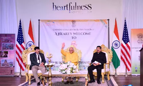 CM भूपेंद्र पटेल ने सैन फ्रांसिस्को में गुजराती प्रवासियों से मुलाकात के साथ शुरू किया US दौरा CM भूपेंद्र पटेल ने सैन फ्रांसिस्को में गुजराती प्रवासियों से मुलाकात के साथ शुरू किया US दौरा