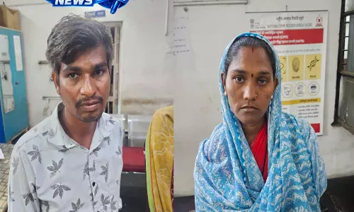 नाबालिग को अगवा कर जबरन की शादी, 18 माह से फरार इनामी दंपती गिरफ्तार नाबालिग को अगवा कर जबरन की शादी, 18 माह से फरार इनामी दंपती गिरफ्तार