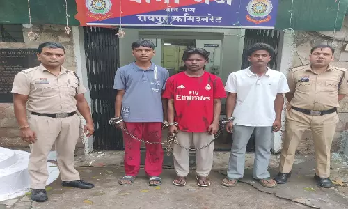 नर्मदापारा चौक पर राहगीर से मारपीट, तीन युवक जेल भेजे गए