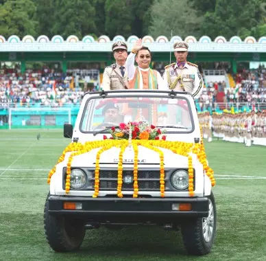 राज्य कर्मचारियों और पेंशनभोगियों को सौगात DA DR में 2% बढ़ोतरी राज्य कर्मचारियों और पेंशनभोगियों को सौगात DA DR में 2% बढ़ोतरी