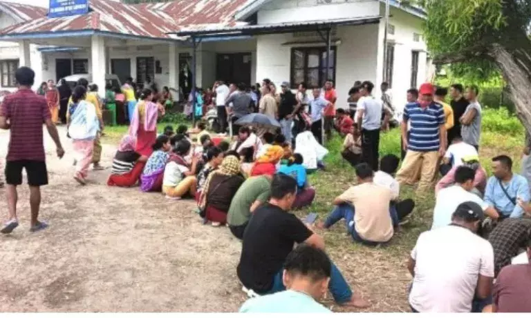इंफाल ईस्ट-बिष्णुपुर में घटी विस्थापितों की संख्या, घर लौट रहे परिवार इंफाल ईस्ट-बिष्णुपुर में घटी विस्थापितों की संख्या, घर लौट रहे परिवार