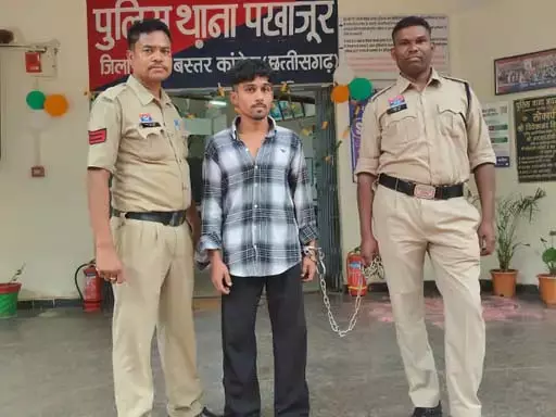 नाबालिग को लेकर यूपी पहुंचा युवक, महोबा से आरोपी गिरफ्तार नाबालिग को लेकर यूपी पहुंचा युवक, महोबा से आरोपी गिरफ्तार
