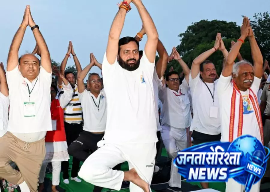 हरियाणा में फैक्ट्रियों के लिए योग ब्रेक की पहल हरियाणा में फैक्ट्रियों के लिए योग ब्रेक की पहल