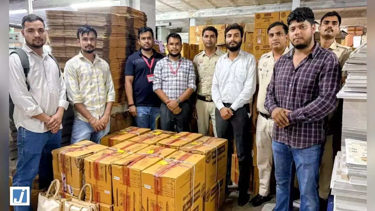BIS की बड़ी कार्रवाई, 2,350 एल्युमिनियम फॉयल रोल जब्त BIS की बड़ी कार्रवाई, 2,350 एल्युमिनियम फॉयल रोल जब्त