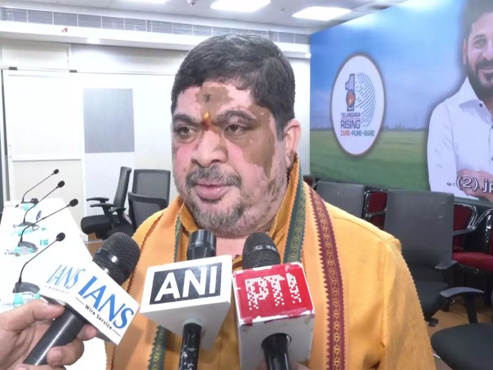 तेलंगाना मंत्री ने कल्याण लक्ष्मी योजना पर HC जाने की बात कही तेलंगाना मंत्री ने कल्याण लक्ष्मी योजना पर HC जाने की बात कही