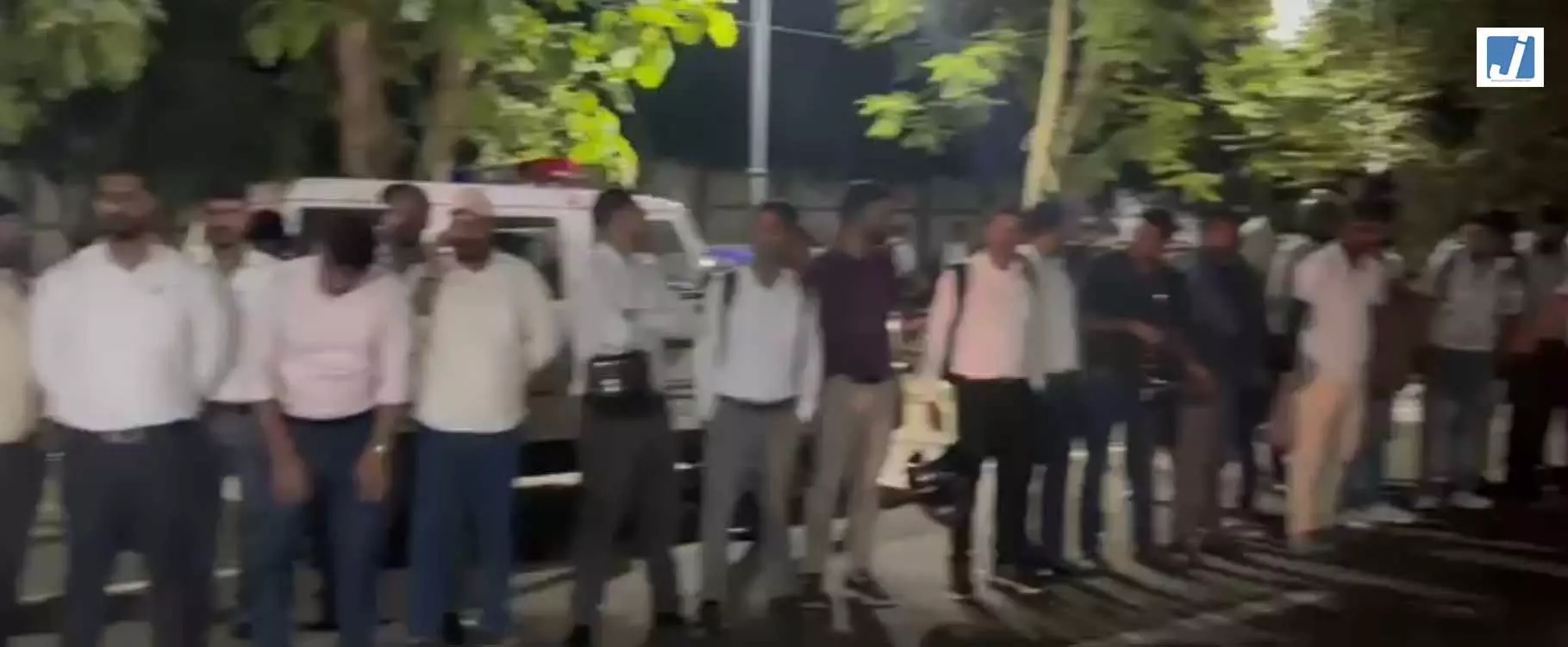 JSSC-CGL परीक्षा रद्द, आंदोलनकारी छात्रों में खुशी; चयनित अभ्यर्थियों की बढ़ी चिंता JSSC-CGL परीक्षा रद्द, आंदोलनकारी छात्रों में खुशी; चयनित अभ्यर्थियों की बढ़ी चिंता