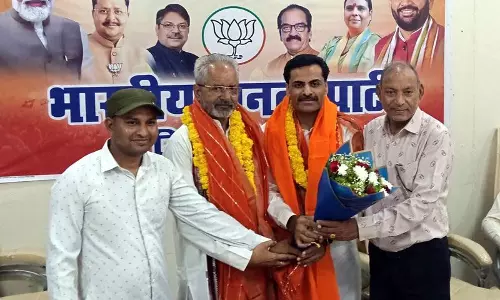 गौ सेवा आयोग के चेयरमैन ने अपने गृह जिले का दौरा किया