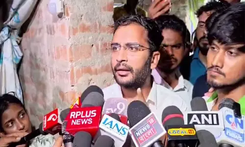 CJP के आरोप पर बंगाल में सियासत तेज पुलिस ने हमले के दावे को नकारा CJP के आरोप पर बंगाल में सियासत तेज पुलिस ने हमले के दावे को नकारा