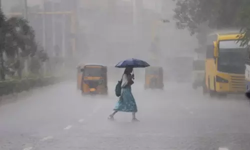 kerala: ओणम पर बारिश का साया, चार जिलों में येलो अलर्ट