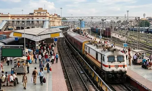 Kota: कोटा मंडल ने समयपालन में बनाया नया रिकॉर्ड, फिर हासिल की नंबर-1 रैंक Kota: कोटा मंडल ने समयपालन में बनाया नया रिकॉर्ड, फिर हासिल की नंबर-1 रैंक