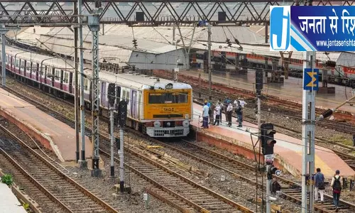 Chandigarh में 51 ट्रेनों की जांच, सामान जब्त Chandigarh में 51 ट्रेनों की जांच, सामान जब्त