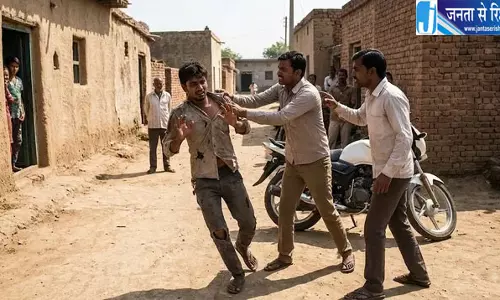 पुरानी शिकायत पर राजीनामा न करने से नाराज होकर युवक से मारपीट