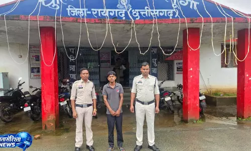 नाबालिग को भगाने वाला युवक गिरफ्तार, पॉक्सो एक्ट में गया जेल नाबालिग को भगाने वाला युवक गिरफ्तार, पॉक्सो एक्ट में गया जेल