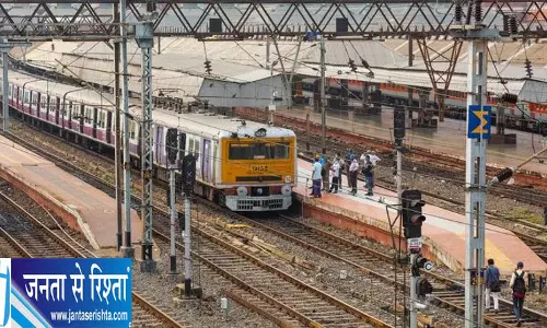 Chandigarh में 51 ट्रेनों की जांच, सामान जब्त Chandigarh में 51 ट्रेनों की जांच, सामान जब्त