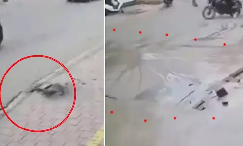 इंदौर में टेस्टिंग के दौरान फटी सड़क, पानी से भरा रास्ता इंदौर में टेस्टिंग के दौरान फटी सड़क, पानी से भरा रास्ता