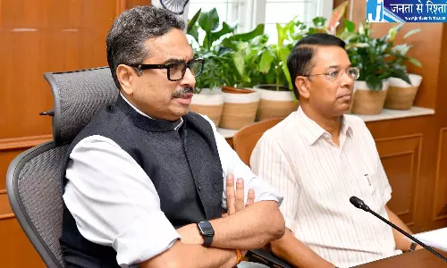 संजय जाजू ने HMDA के कामकाज और चल रही विकास योजनाओं की समीक्षा की संजय जाजू ने HMDA के कामकाज और चल रही विकास योजनाओं की समीक्षा की