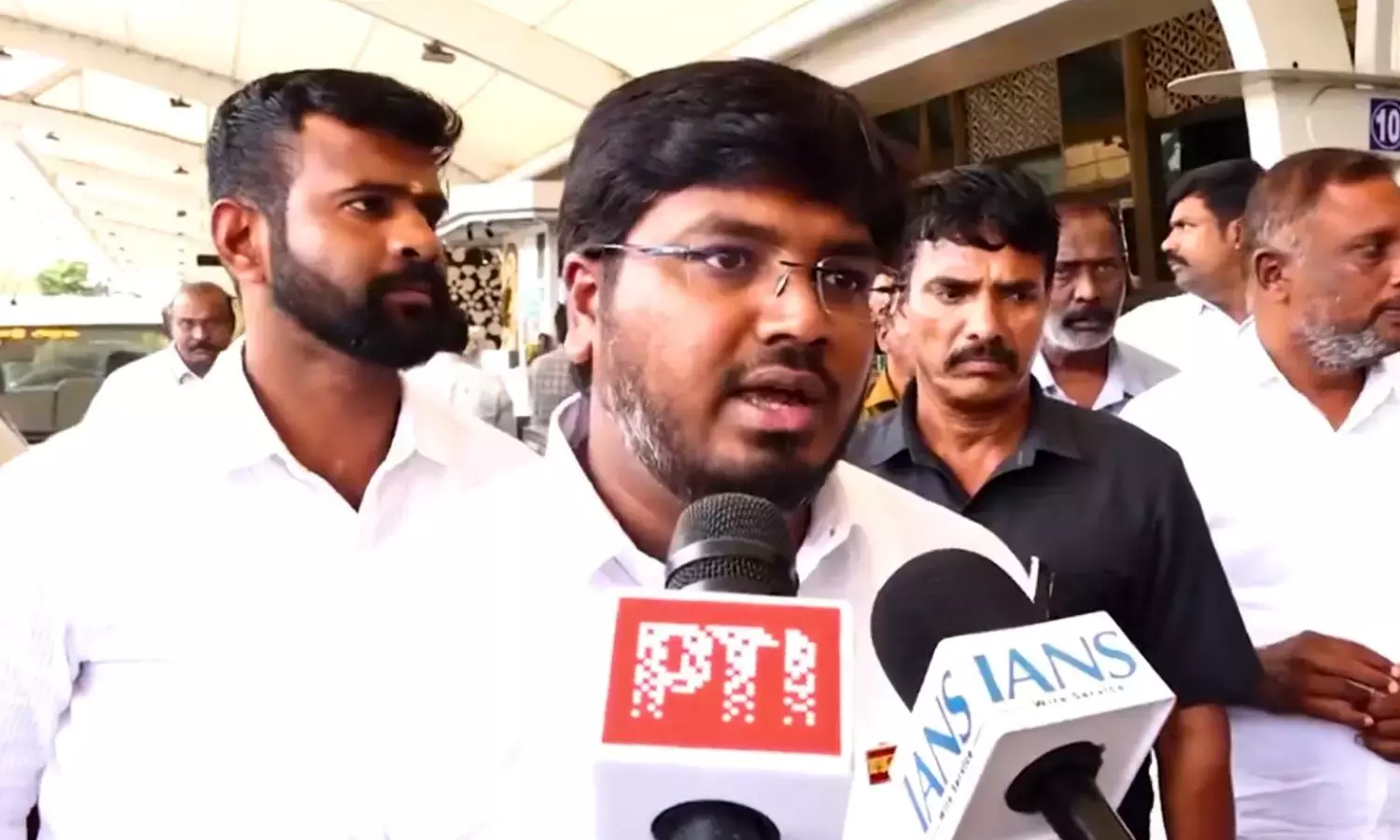Tamil Nadu: लोगों पर बुरा असर डालने वाले प्रोजेक्ट्स को मंज़ूरी नहीं दी जाएगी Tamil Nadu: लोगों पर बुरा असर डालने वाले प्रोजेक्ट्स को मंज़ूरी नहीं दी जाएगी