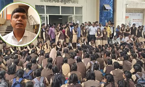 महाकाल मंदिर के पास सरकारी सराफा गर्ल्स स्कूल शिफ्टिंग पर रोक