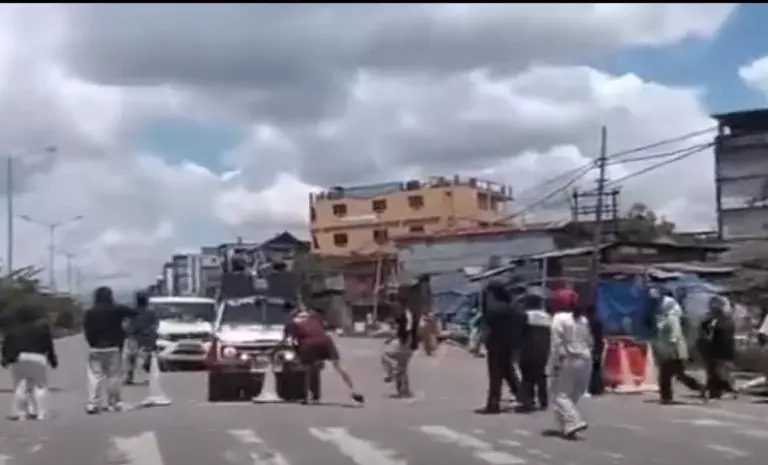 Manipur: JFD की 48 घंटे की हड़ताल से जनजीवन प्रभावित Manipur: JFD की 48 घंटे की हड़ताल से जनजीवन प्रभावित