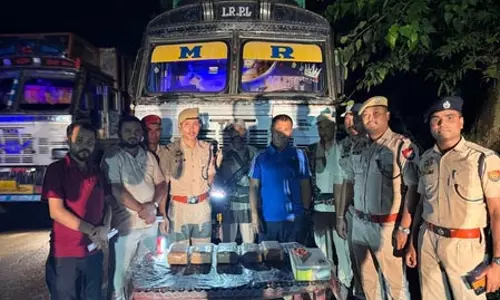 असम पुलिस ने ट्रक से 10 करोड़ रुपए के याबा टैबलेट किए जब्त, एक गिरफ्तार असम पुलिस ने ट्रक से 10 करोड़ रुपए के याबा टैबलेट किए जब्त, एक गिरफ्तार