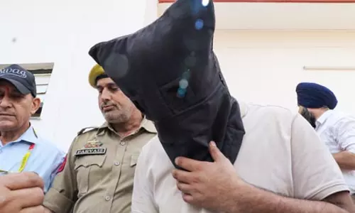 एनआईए की विशेष अदालत ने पाकिस्तान स्थित आतंकी सरगना के खिलाफ जारी किया गैर जमानती वारंट एनआईए की विशेष अदालत ने पाकिस्तान स्थित आतंकी सरगना के खिलाफ जारी किया गैर जमानती वारंट
