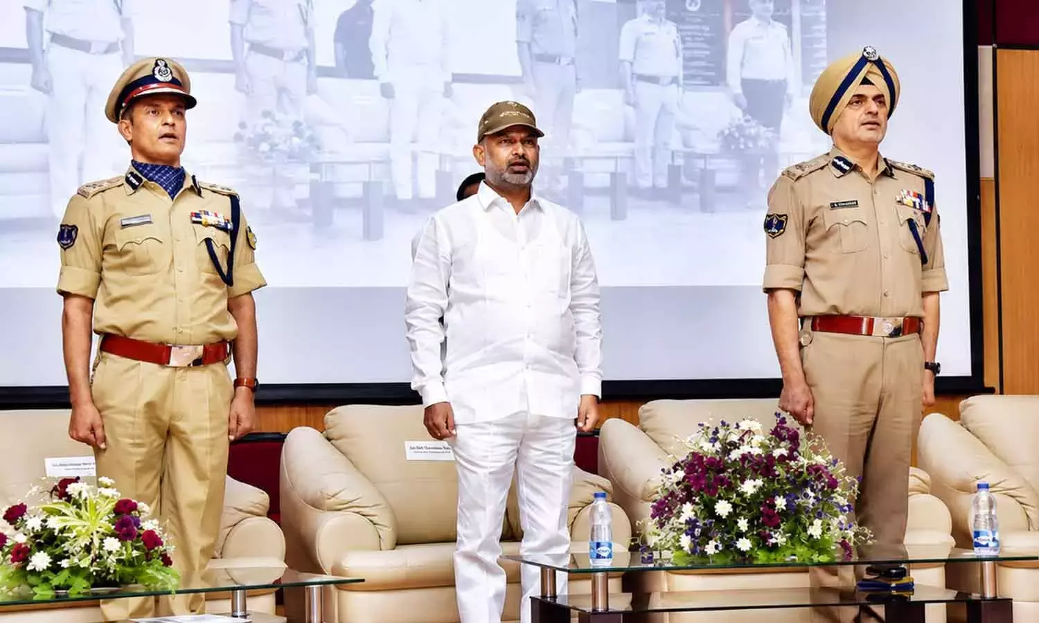 बंदी संजय ने कलिकिरी में 26 करोड़ रुपये की CRPF सुविधाओं का उद्घाटन किया बंदी संजय ने कलिकिरी में 26 करोड़ रुपये की CRPF सुविधाओं का उद्घाटन किया