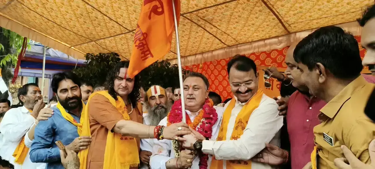 Jaipur: भक्ति में डूबा जयपुर, केसरिया ध्वज लेकर डिग्गी यात्रा पर निकले श्रद्धालु