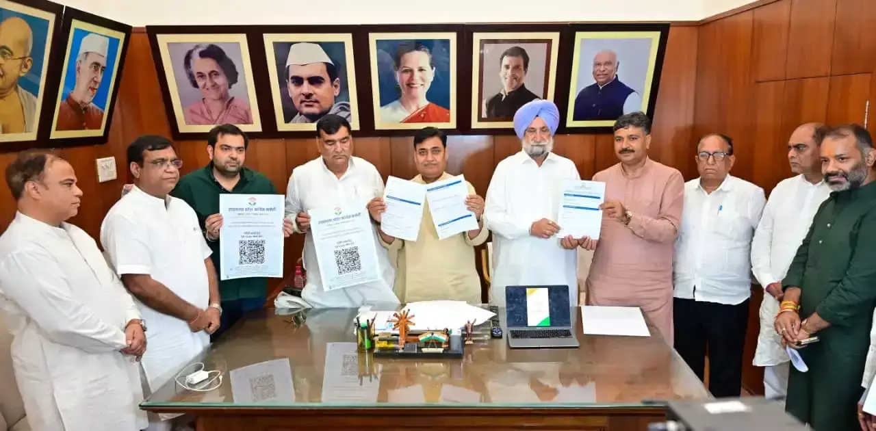Jaipur: निकाय-पंचायत चुनावों की तैयारी में जुटी कांग्रेस, नेताओं को सौंपी जिम्मेदारियां