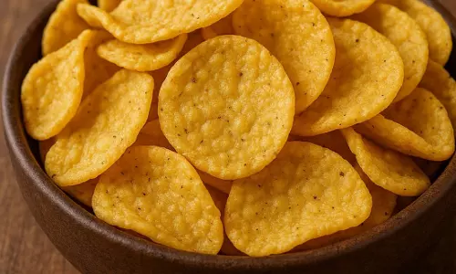 चाय के साथ ट्राई करें मूंग दाल चिप्स स्वाद में लगेंगे लाजवाब