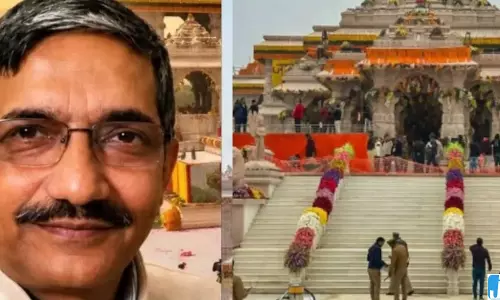 चढ़ावे की व्यवस्था संभालने वाले दो कर्मचारी हटाए गए मचा हड़कंप