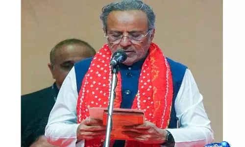 पालिताना में श्रद्धालुओं की सुरक्षा के लिए ड्रोन तैनात पालिताना में श्रद्धालुओं की सुरक्षा के लिए ड्रोन तैनात