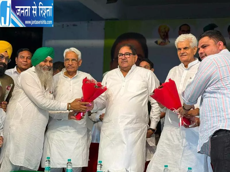 Hansi पत्थरबाजी पर अभय चौटाला का पुलिस पर हमला Hansi पत्थरबाजी पर अभय चौटाला का पुलिस पर हमला