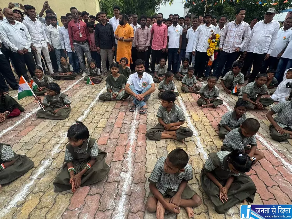 सरकारी स्कूल सुधार के लिए मांग मंत्रियों के बच्चे भी लें दाखिला सरकारी स्कूल सुधार के लिए मांग मंत्रियों के बच्चे भी लें दाखिला
