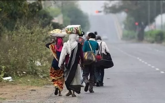 Jammu: जम्मू में सीआईए कश्मीर की बड़ी कार्रवाई, फरार नार्को-टेरर ऑपरेटिव गिरफ्तार Jammu: जम्मू में सीआईए कश्मीर की बड़ी कार्रवाई, फरार नार्को-टेरर ऑपरेटिव गिरफ्तार