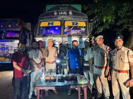 असम पुलिस ने ट्रक से 10 करोड़ रुपए के याबा टैबलेट किए जब्त, एक गिरफ्तार असम पुलिस ने ट्रक से 10 करोड़ रुपए के याबा टैबलेट किए जब्त, एक गिरफ्तार